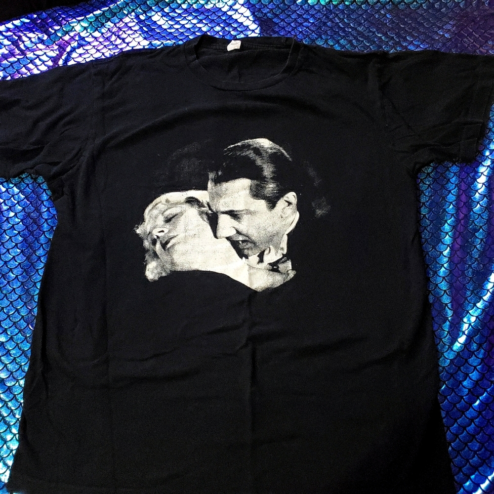Dracula tee